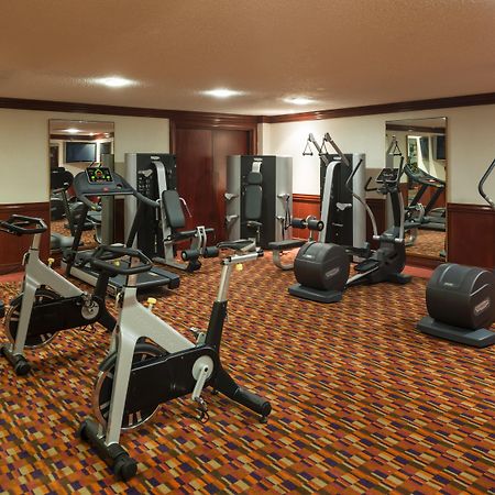 Real Inn Tijuana By Camino Real Hoteles Exterior foto The gym at the hotel