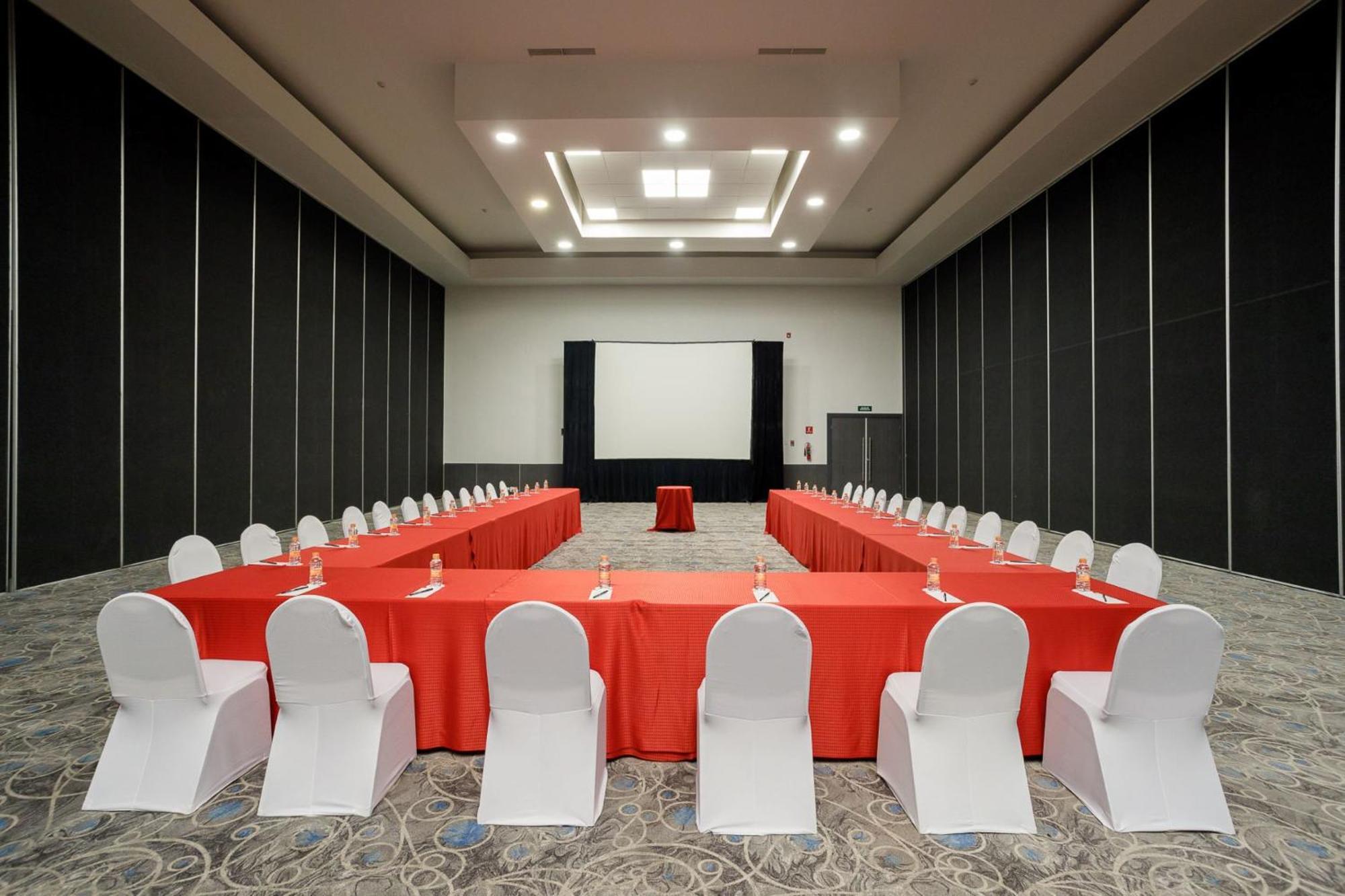 Real Inn Tijuana By Camino Real Hoteles Exterior foto Meeting room